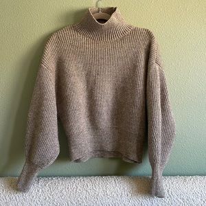 H&M Tan/Cream knit sweater